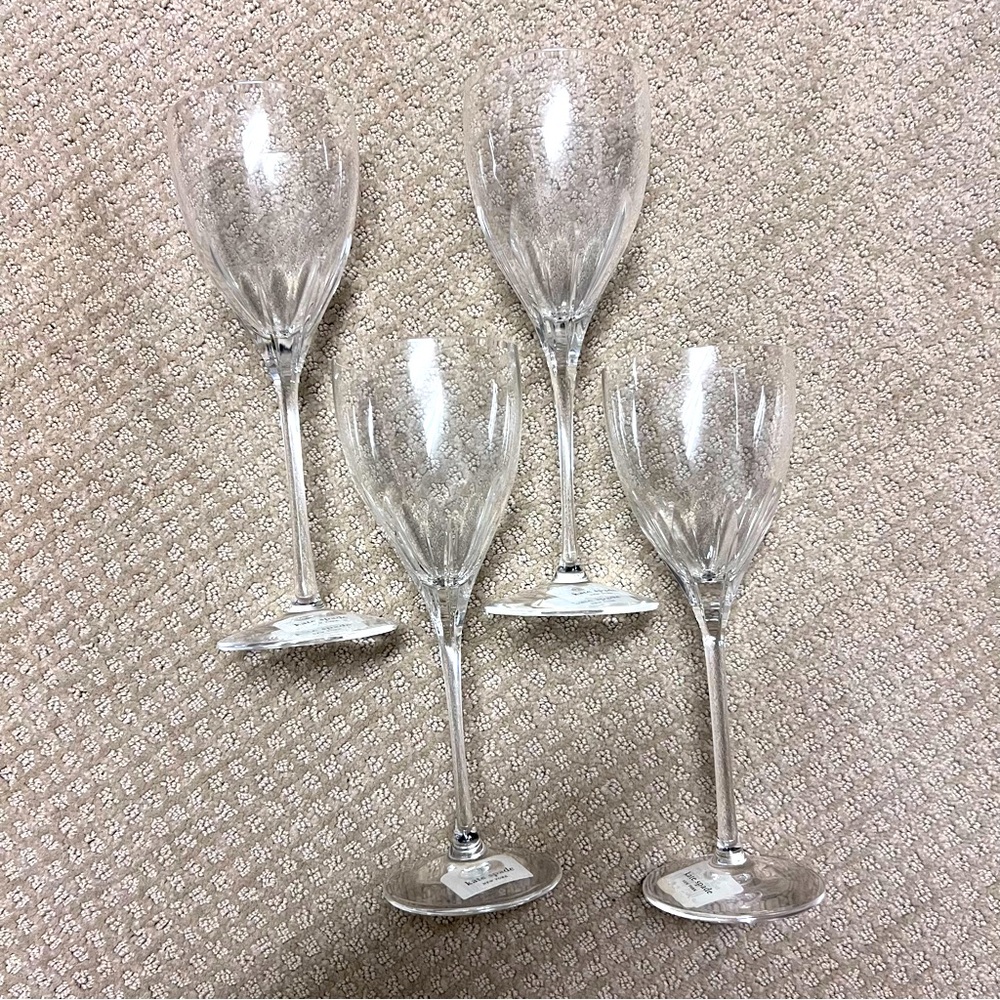 NWT 4 Kate Spade 8.5 oz Wine Glasses